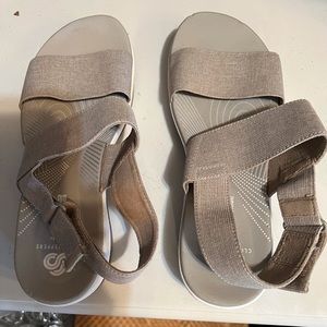 Womens Clark sandals size 7